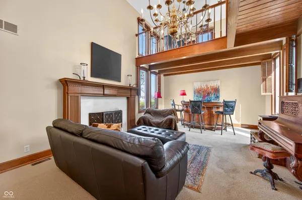 $799,000 | 995 East Skyline Drive, Brownstown, IN 47220
