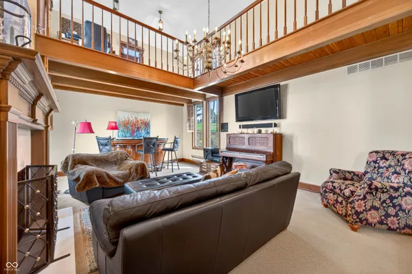 $799,000 | 995 East Skyline Drive, Brownstown, IN 47220