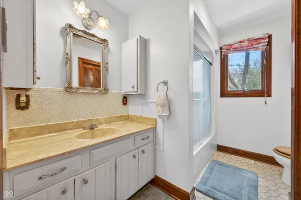 $799,000 | 995 East Skyline Drive, Brownstown, IN 47220