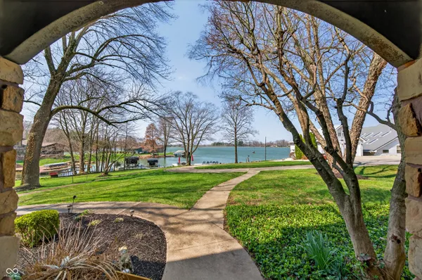 $799,000 | 995 East Skyline Drive, Brownstown, IN 47220