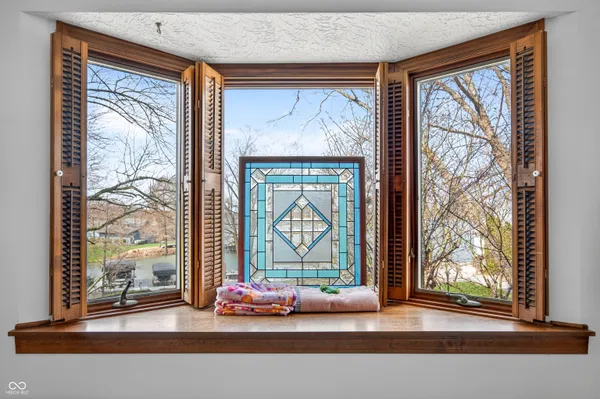 $799,000 | 995 East Skyline Drive, Brownstown, IN 47220