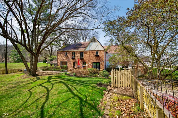 $799,000 | 995 East Skyline Drive, Brownstown, IN 47220