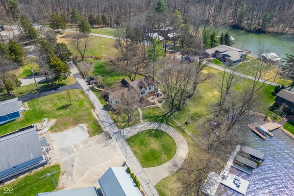 $799,000 | 995 East Skyline Drive, Brownstown, IN 47220