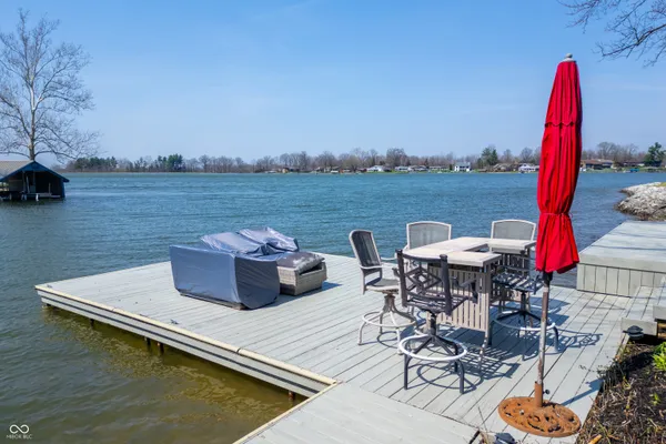 $799,000 | 995 East Skyline Drive, Brownstown, IN 47220