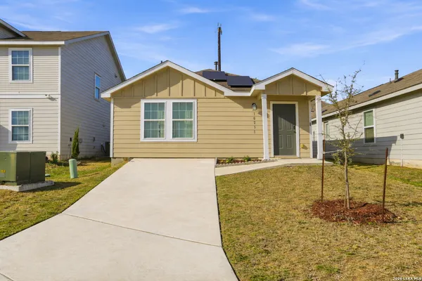 $1,475 | 10231 Mesa Medina, San Antonio, TX 78252