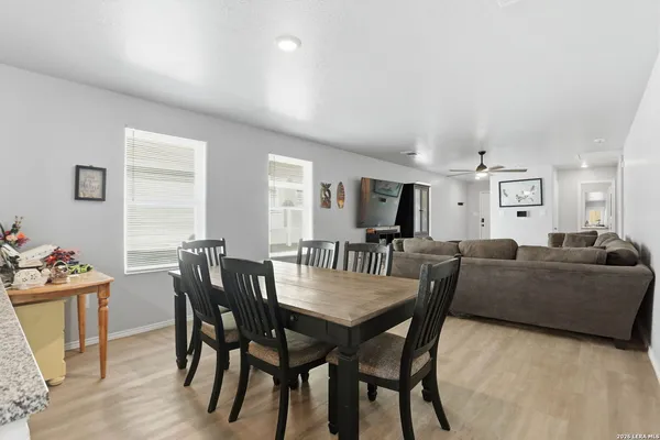 $1,475 | 10231 Mesa Medina, San Antonio, TX 78252