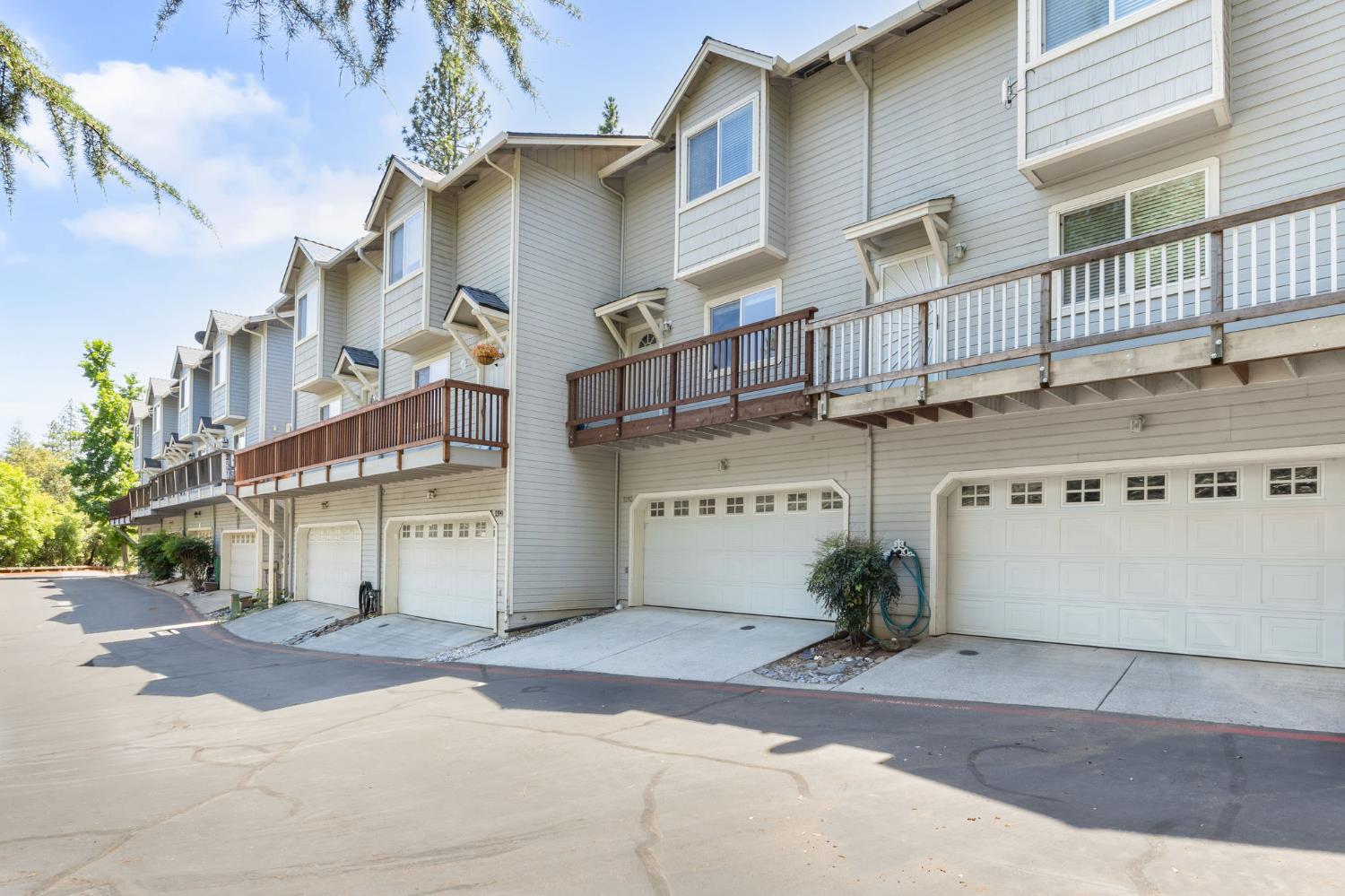 1392 Oak Ridge Drive Colfax, CA 95713 - Photo 4 of 44