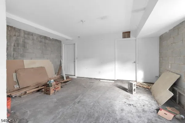$775,000 | 139 Inslee Place, Elizabeth Port, NJ 07206