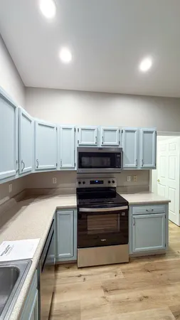 $1,950 | 806 South Sunny Lane, Urbana, IL 61802