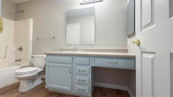 $1,950 | 806 South Sunny Lane, Urbana, IL 61802