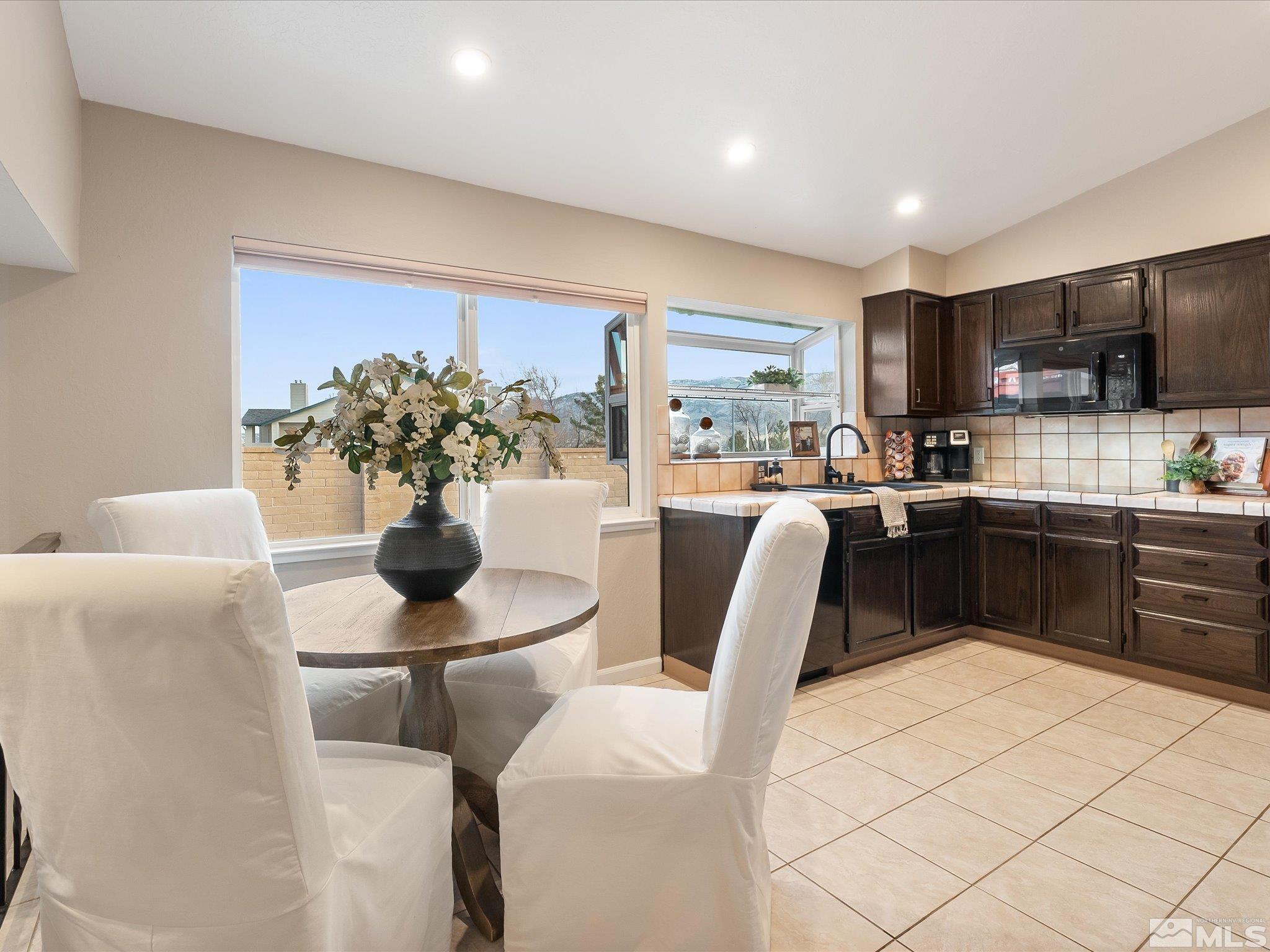 6350 Fairhaven Place Reno, NV 89523 - Photo 11 of 40 Photo 11
