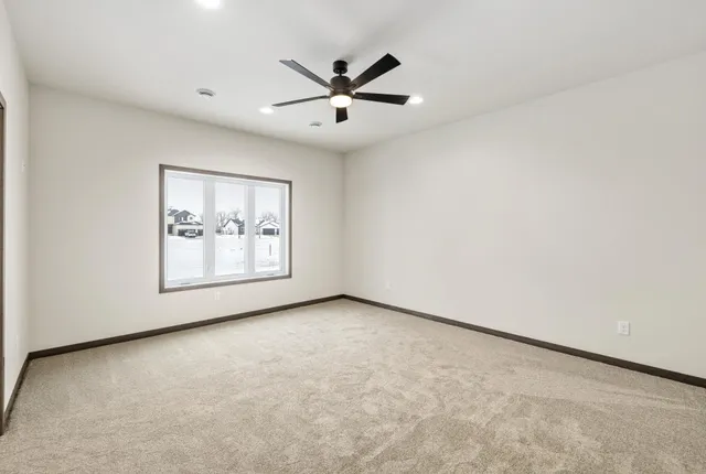 $699,900 | 3165 66th Avenue South, Fargo, ND 58104