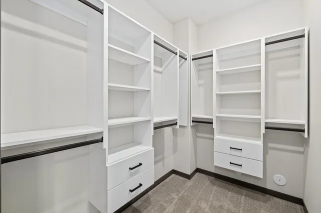 $699,900 | 3165 66th Avenue South, Fargo, ND 58104