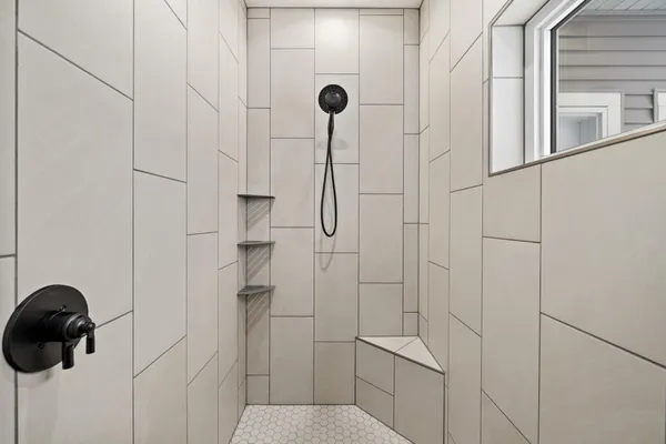 $699,900 | 3165 66th Avenue South, Fargo, ND 58104