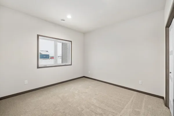 $699,900 | 3165 66th Avenue South, Fargo, ND 58104