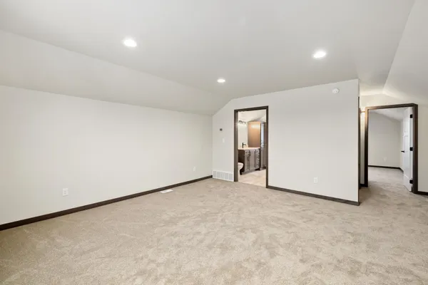 $699,900 | 3165 66th Avenue South, Fargo, ND 58104