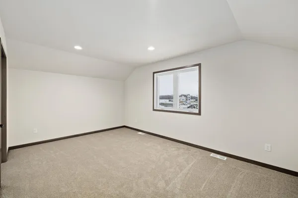 $699,900 | 3165 66th Avenue South, Fargo, ND 58104