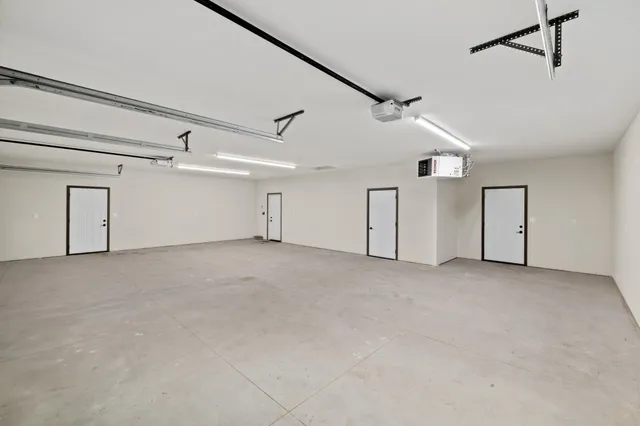 $699,900 | 3165 66th Avenue South, Fargo, ND 58104