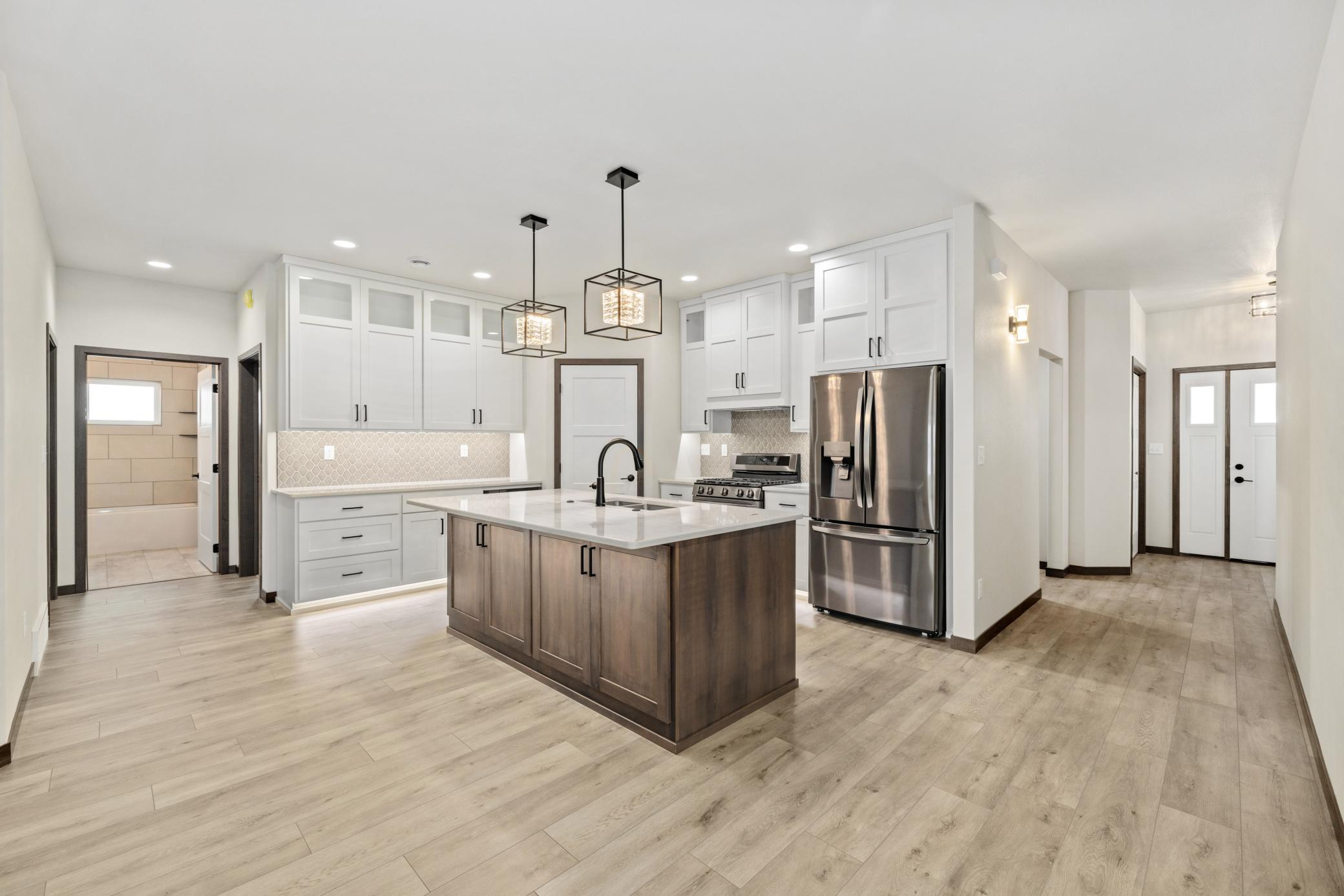 3165 66th Avenue South Fargo, ND 58104 - Photo 3 of 34