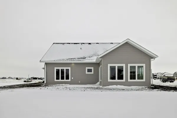 $699,900 | 3165 66th Avenue South, Fargo, ND 58104