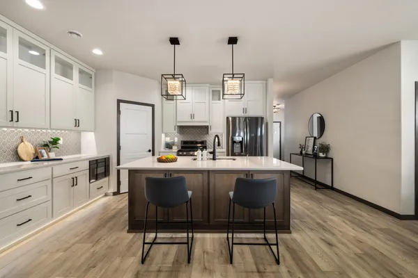 $699,900 | 3165 66th Avenue South, Fargo, ND 58104