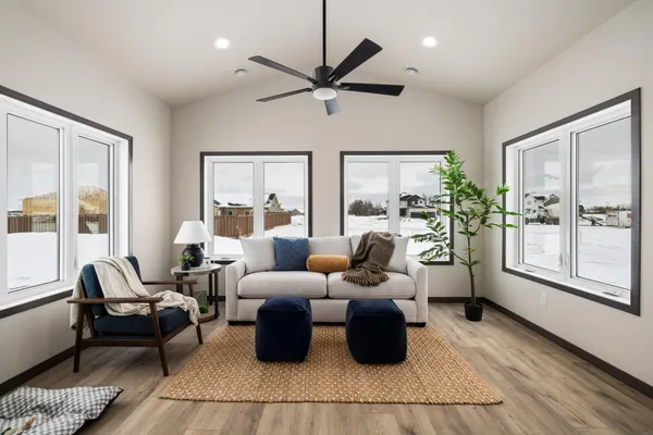 $699,900 | 3165 66th Avenue South, Fargo, ND 58104