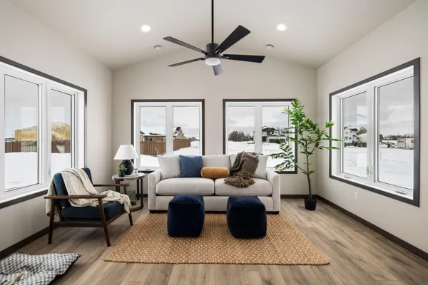 $699,900 | 3165 66th Avenue South, Fargo, ND 58104