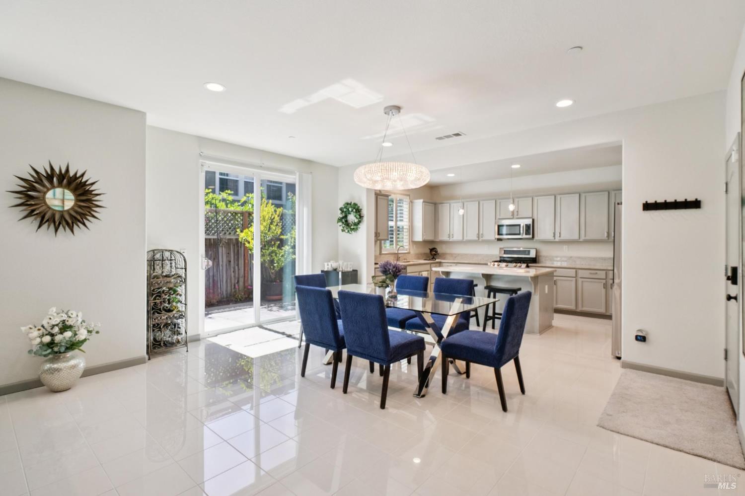 1831 Velvetleaf Lane Santa Rosa, CA 95404 - Photo 7 of 38