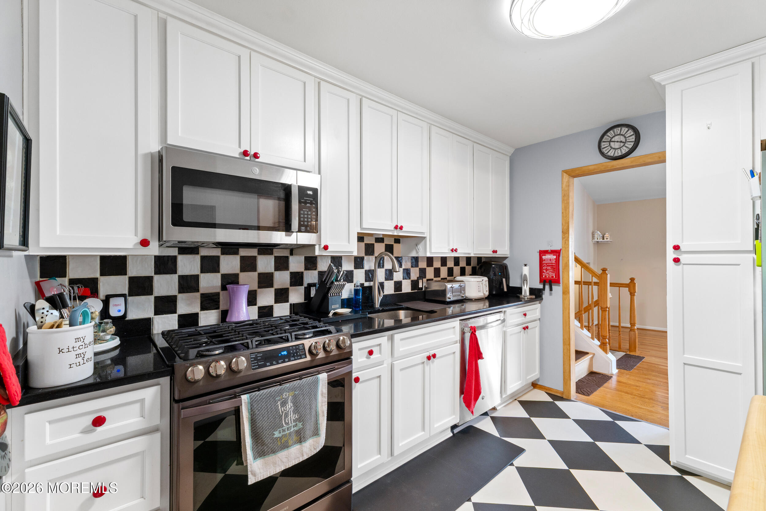 9 Marc Street Hazlet, NJ 07730 - Photo 17 of 54 image-51