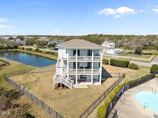 $2,600,000 | 2616 Lennoxville Road, Beaufort, NC 28516