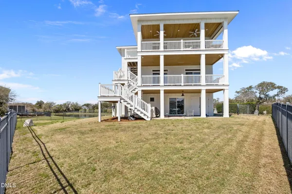 $2,600,000 | 2616 Lennoxville Road, Beaufort, NC 28516