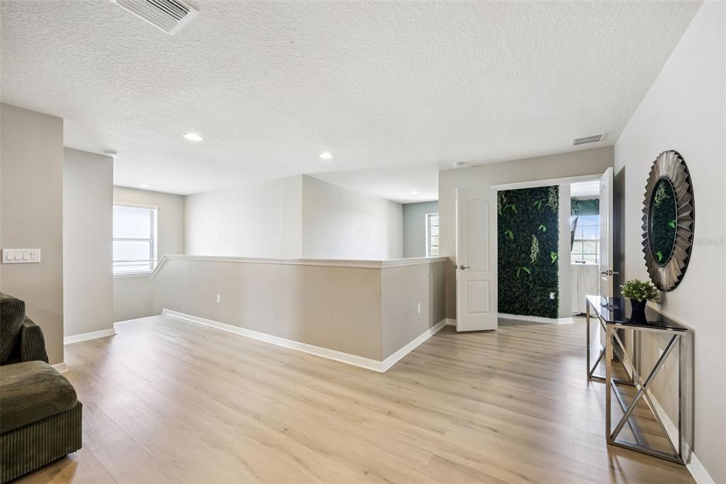 8875 Qin Loop Davenport, FL 33896 - Photo 12 of 35
