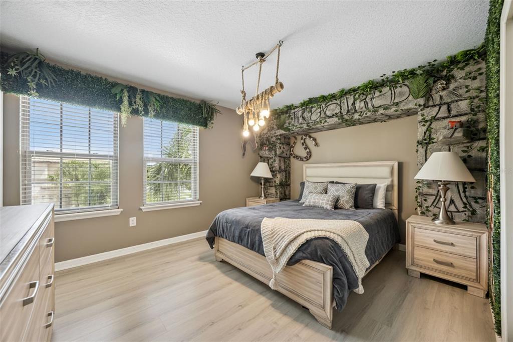 8875 Qin Loop Davenport, FL 33896 - Photo 15 of 35