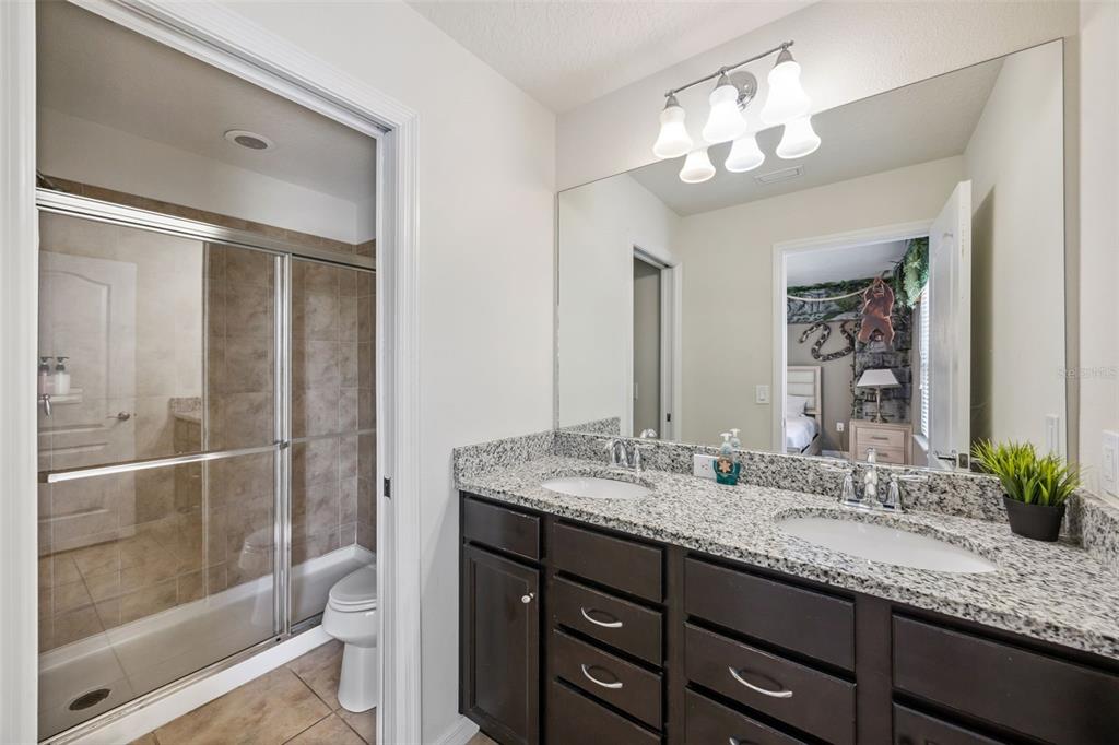 8875 Qin Loop Davenport, FL 33896 - Photo 29 of 35
