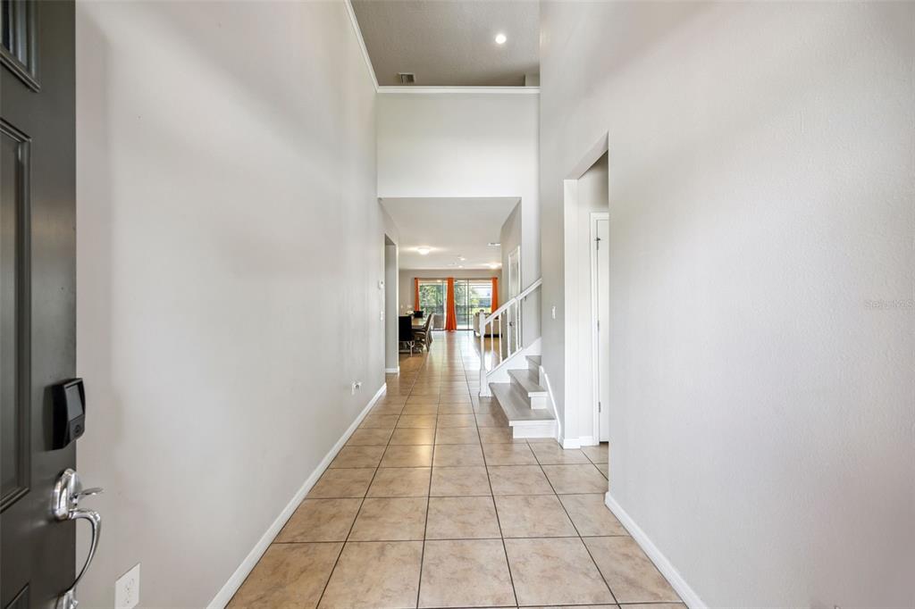 8875 Qin Loop Davenport, FL 33896 - Photo 4 of 35