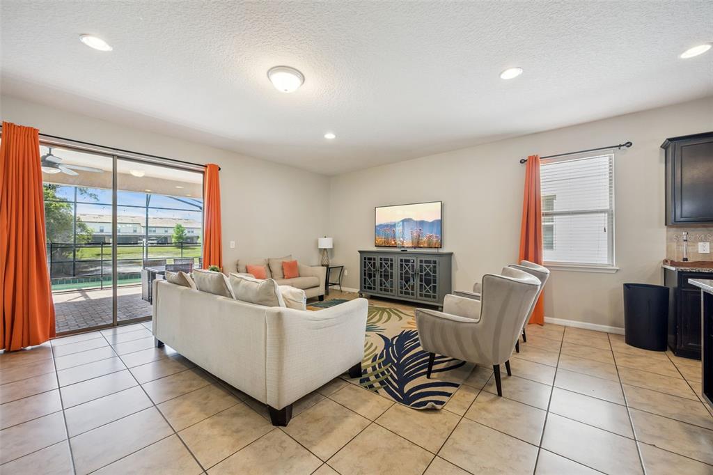 8875 Qin Loop Davenport, FL 33896 - Photo 5 of 35