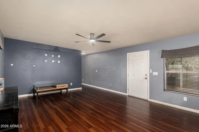 $1,799 | 17833 North 1st Place, Phoenix, AZ 85022