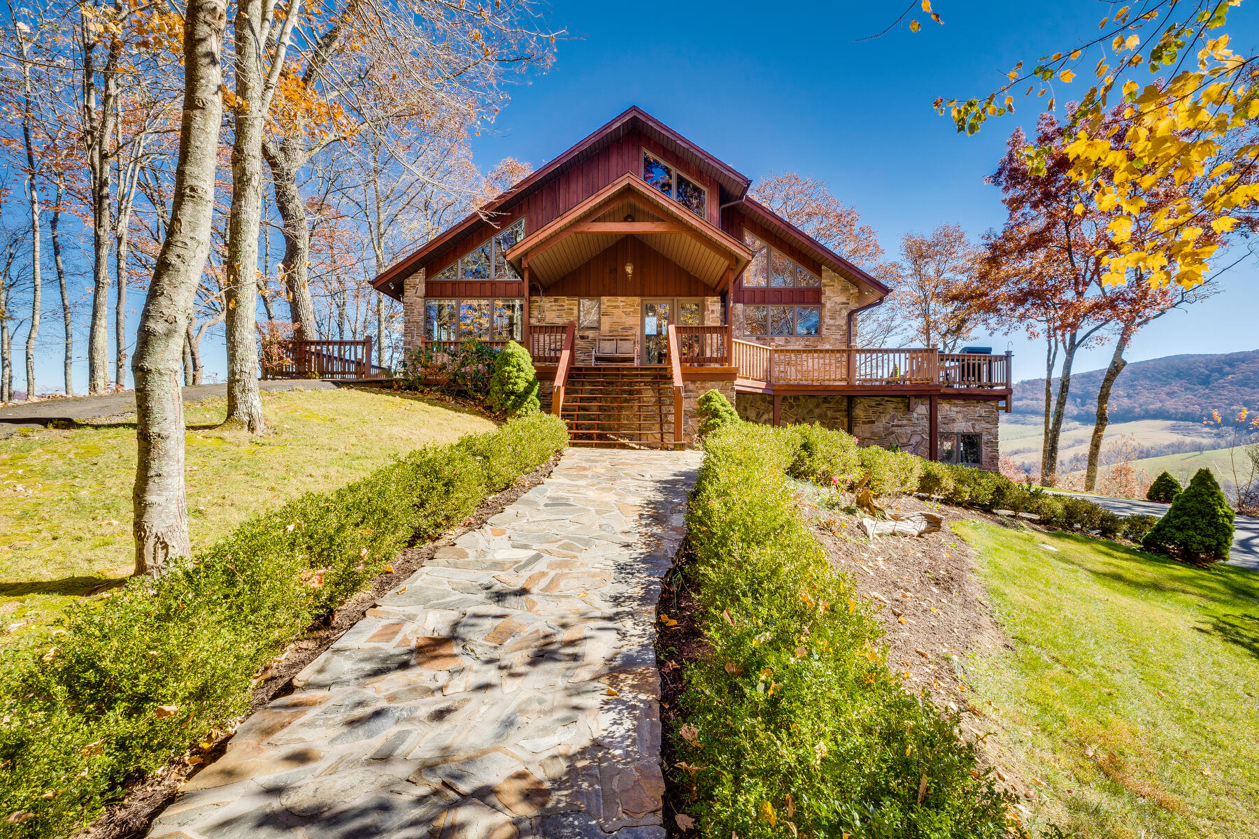 2064 South Fork Road Marion, VA 24354 - Photo 1 of 96 001
