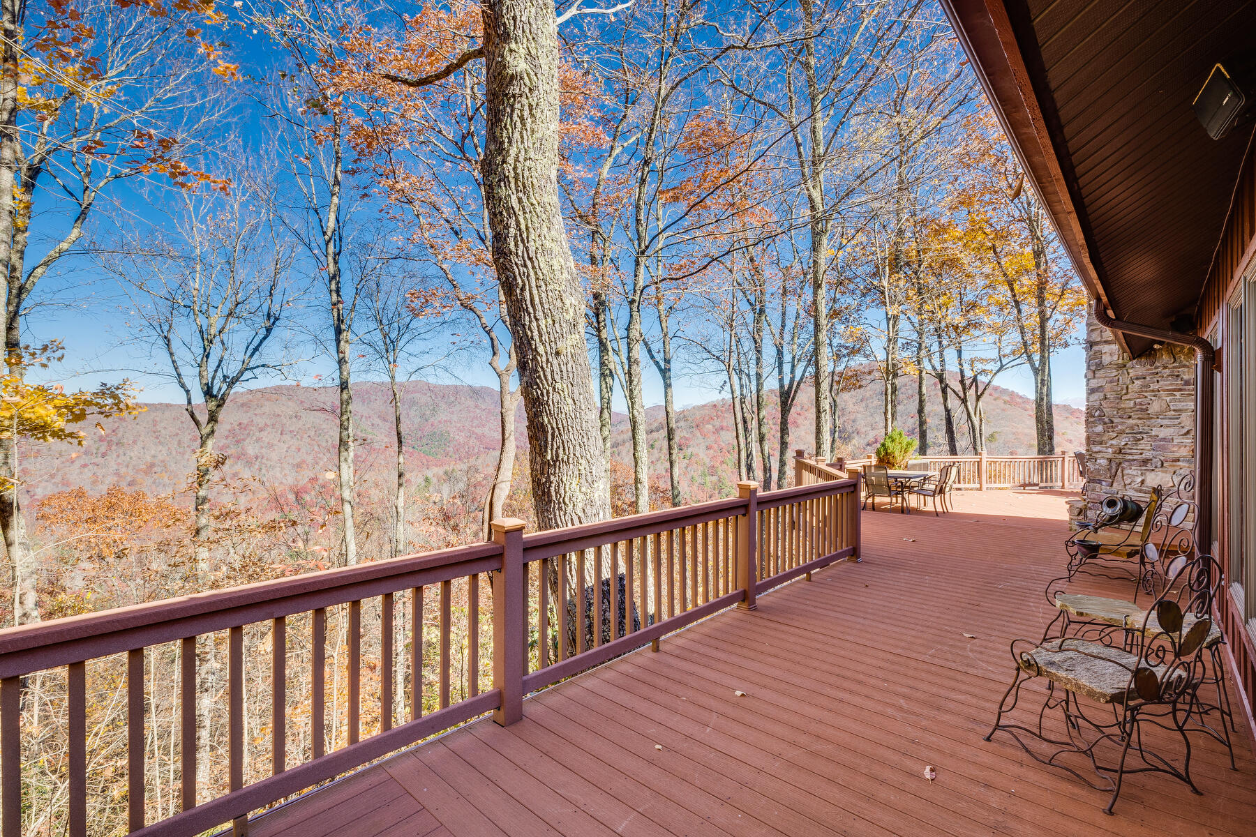 2064 South Fork Road Marion, VA 24354 - Photo 19 of 96 020