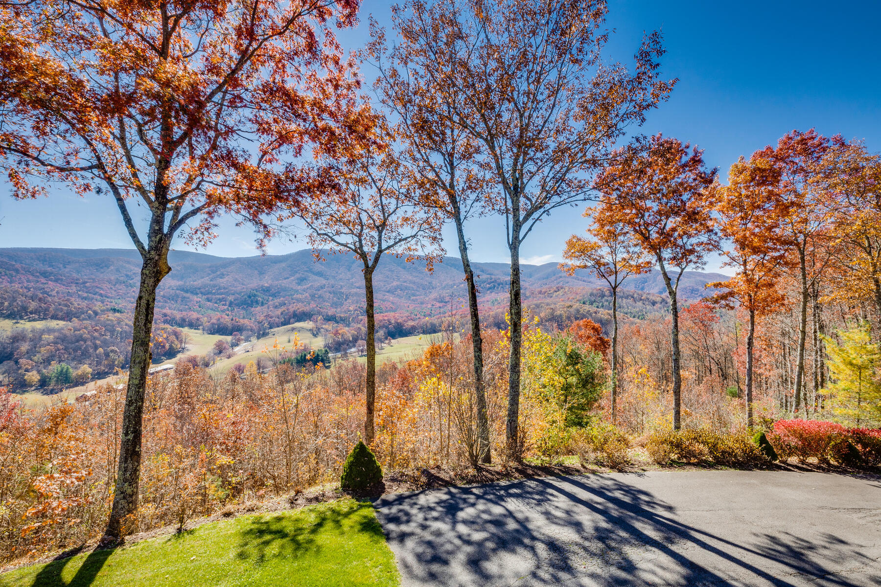 2064 South Fork Road Marion, VA 24354 - Photo 24 of 96 025