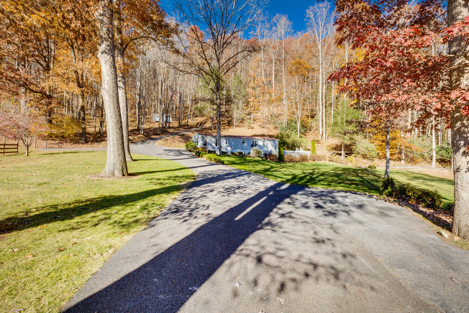 2064 South Fork Road Marion, VA 24354 - Photo 43 of 96 044
