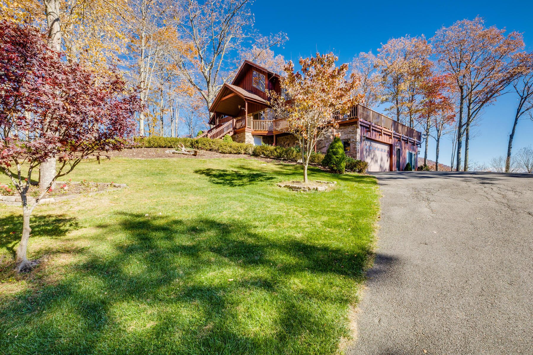 2064 South Fork Road Marion, VA 24354 - Photo 5 of 96 005