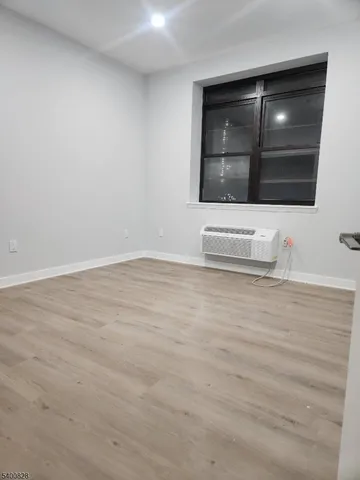 $3,300 | 111 Mulberry Street, Unit 6I, Newark, NJ 07102