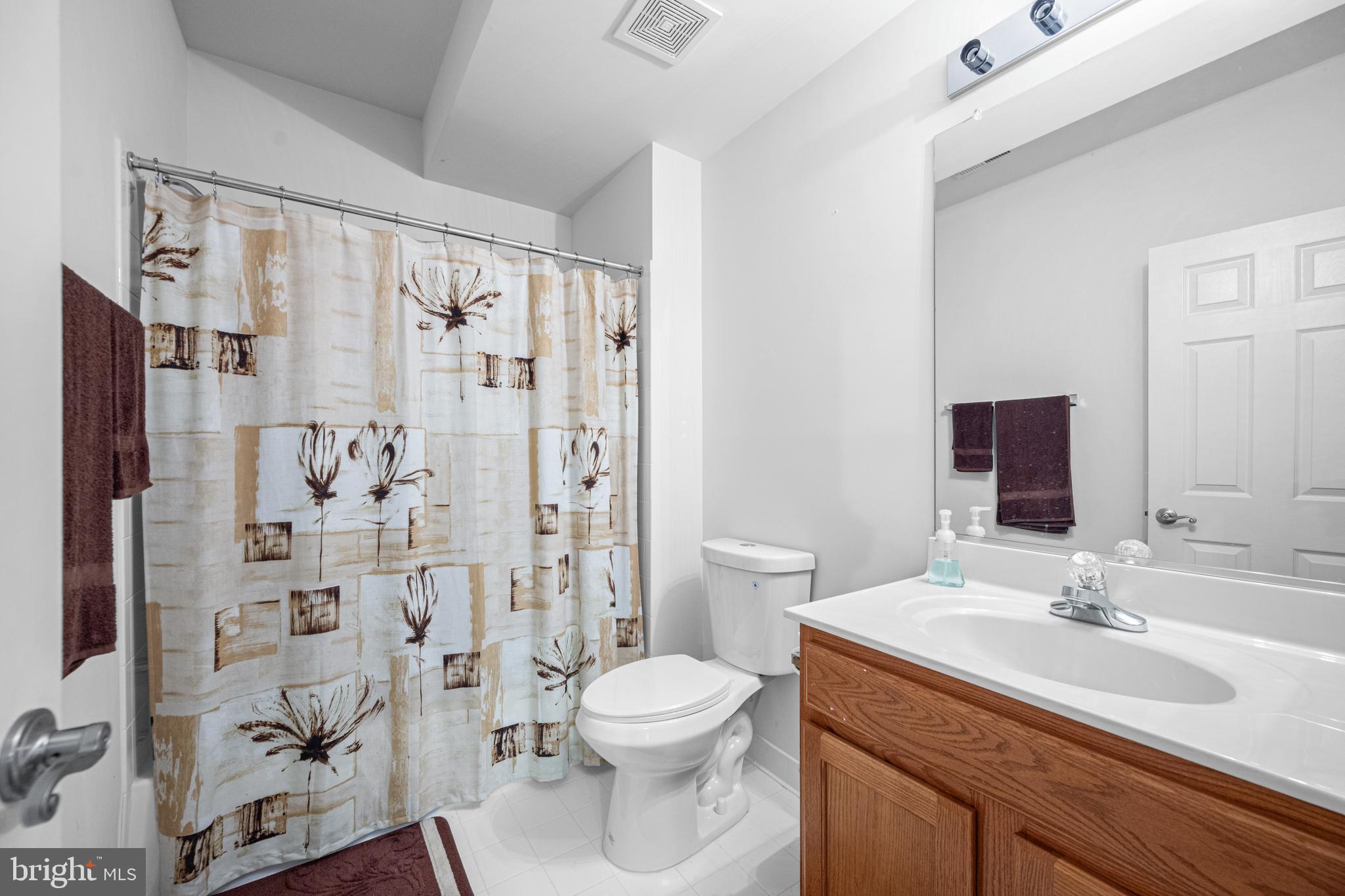 401 Rifton Court Upper Marlboro, MD 20774 - Photo 41 of 59 Lower level full bathroom