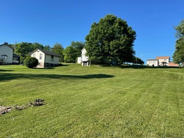 4120 New Texas Road Pittsburgh, PA 15239 - Photo 2 of 4 a backyard of a house with lots of green space