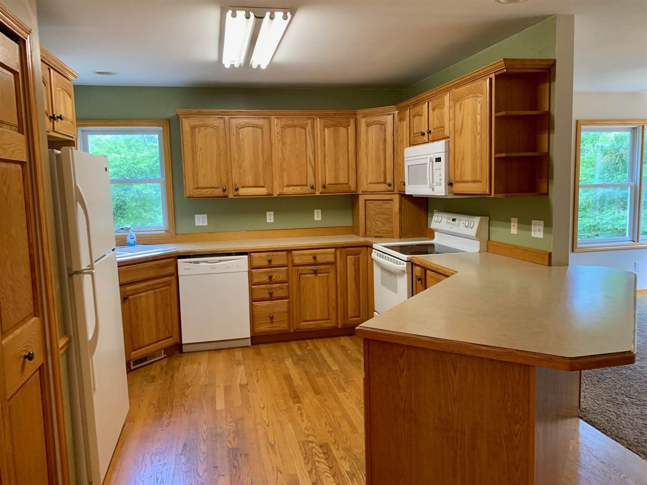 8955 Lovejoy Road Byron, MI 48418 - Photo 4 of 33