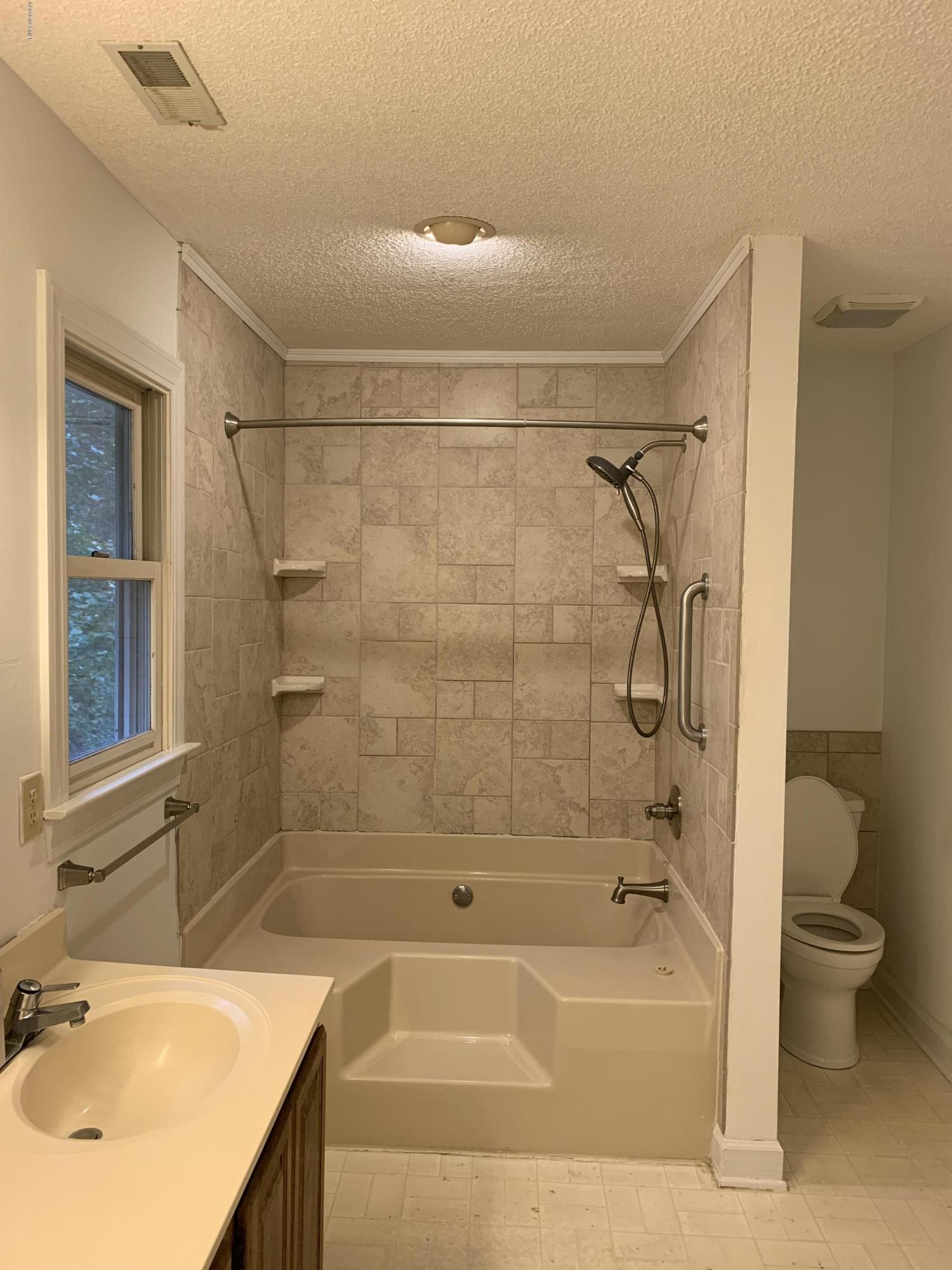 523 Kent Road Greenville, NC 27858 - Photo 14 of 17 Master Bath