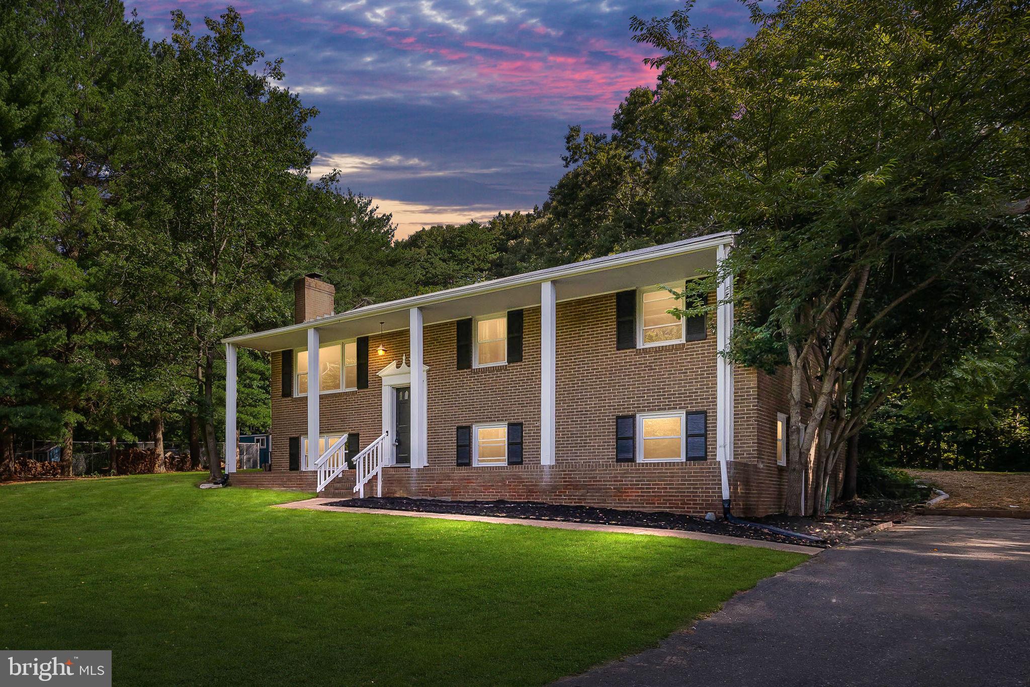 25 Sandy Ridge Court Fredericksburg, VA 22405 - Photo 1 of 36 Welcome Home!