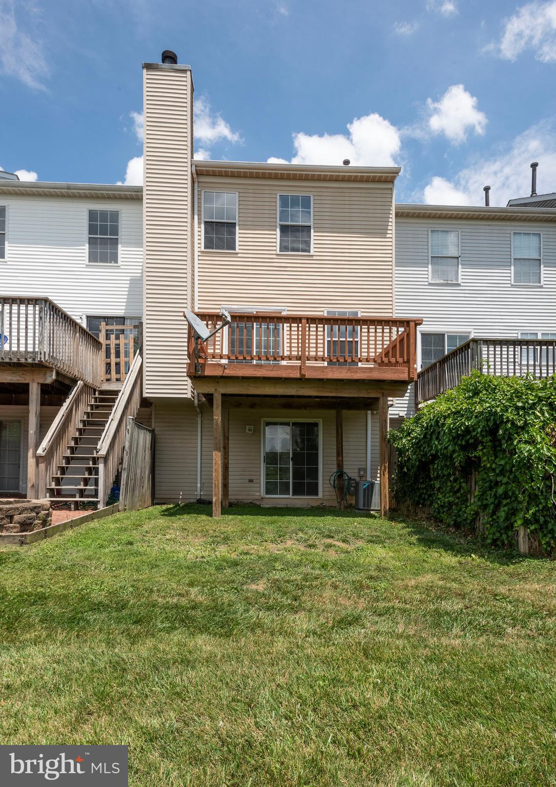 5505 Oberlin Place Frederick, MD 21703 - Photo 2 of 39 Back of Townhouse with deck