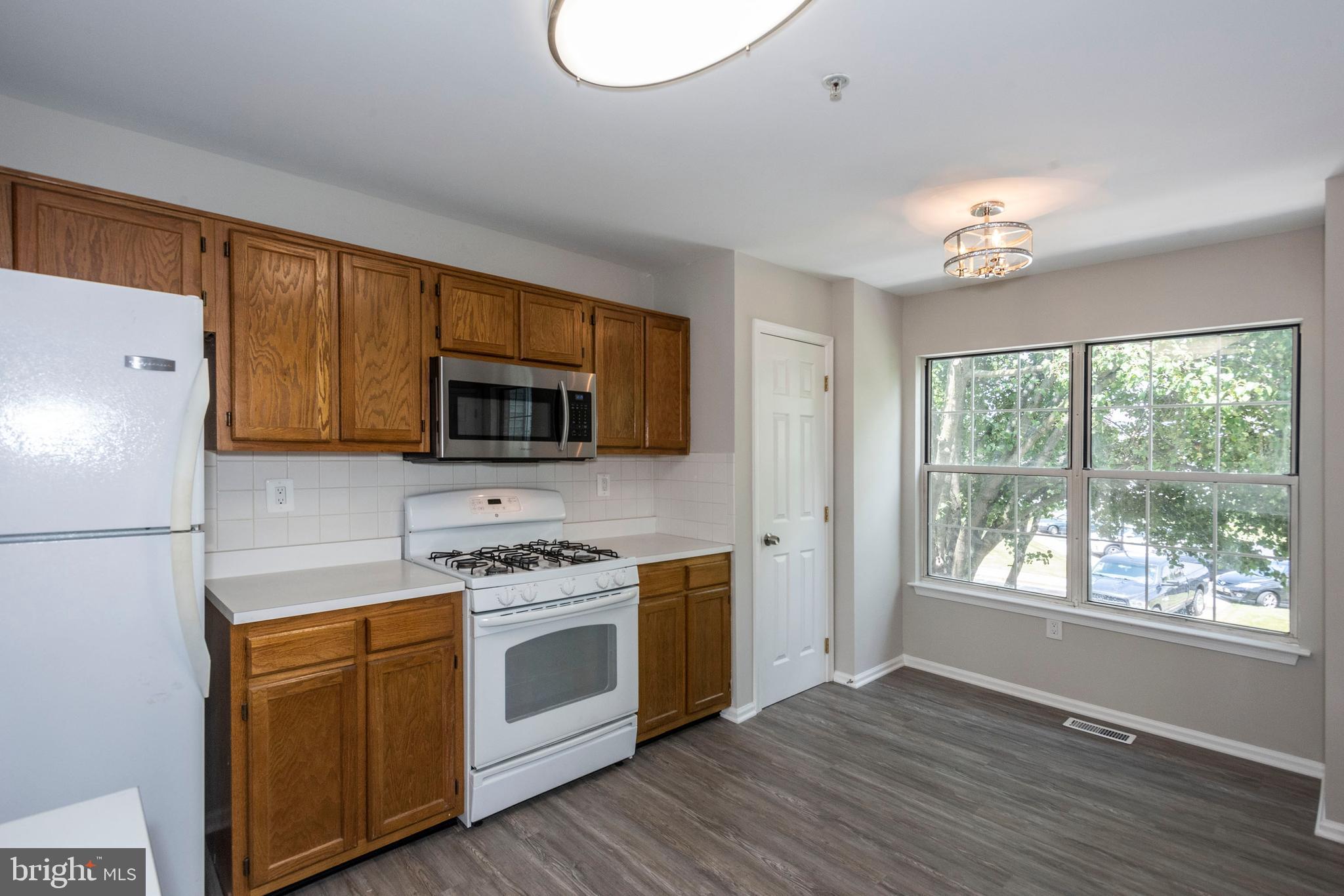 5505 Oberlin Place Frederick, MD 21703 - Photo 17 of 39 Kitchen with lots of natural light